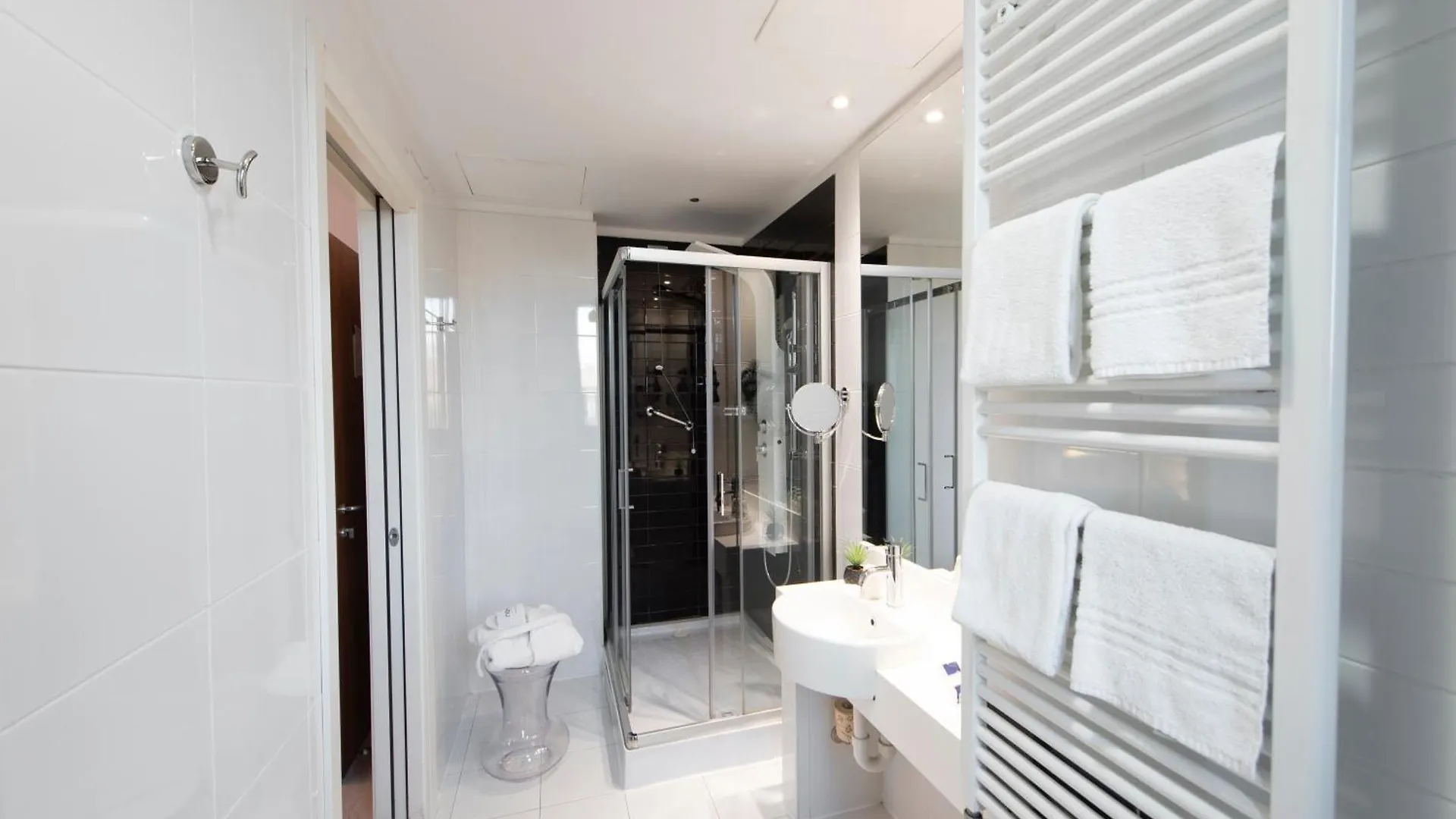 ****  Neo Hotel Bresso Italy