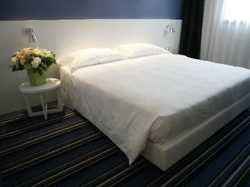 Neo Hotel Bresso Italien